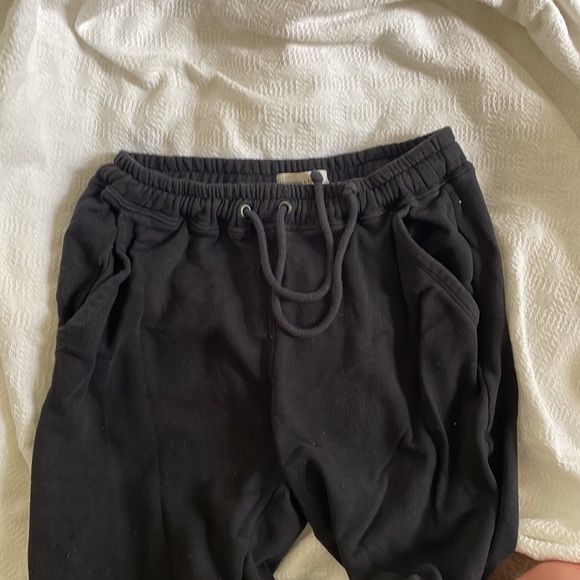 Abercrombie black jogger sweatpants - Picture 2 of 5